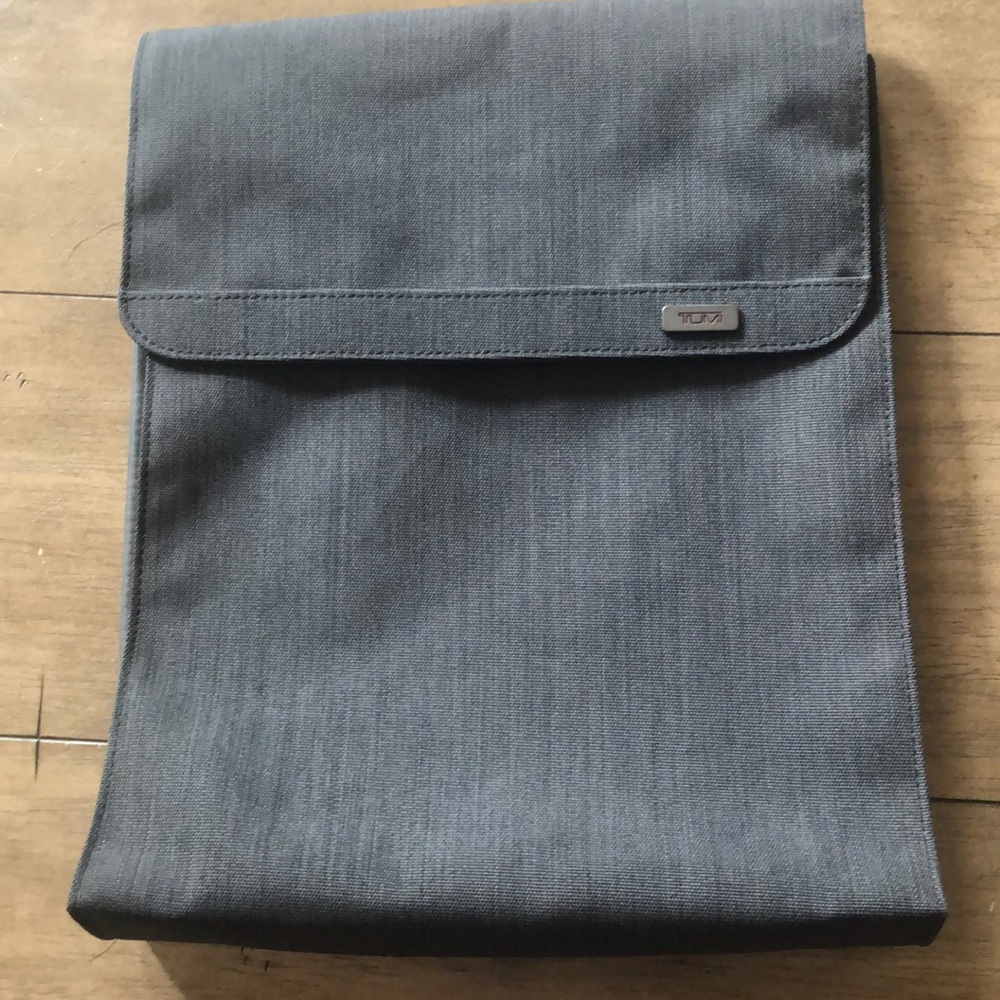 Tumi computer sleeve
